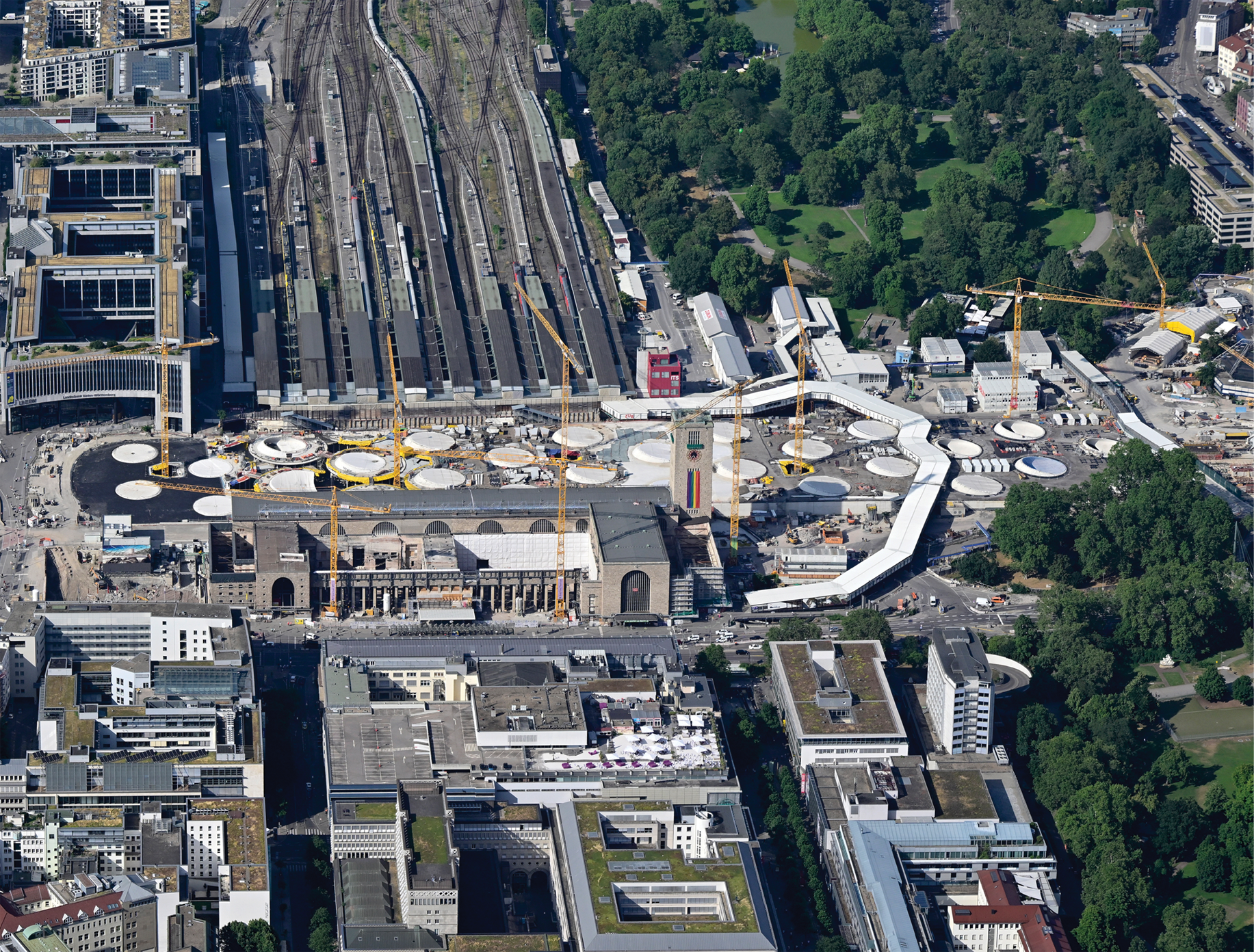 Die Baustelle um den Hauptbahnhof Stuttgart von oben – in die Schwabenmetropole hatte der VDEF zum Betriebsleiter-Symposium 2024 geladen